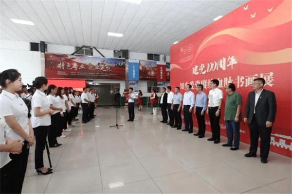 机智问答网页-解答你的问题-你们恋爱会发朋友圈吗?谈恋爱一定要发朋友圈公开吗?专家在线